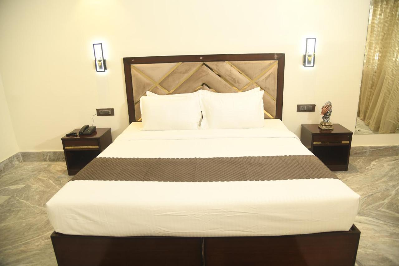 Cloud Social Hotel Shillong Buitenkant foto